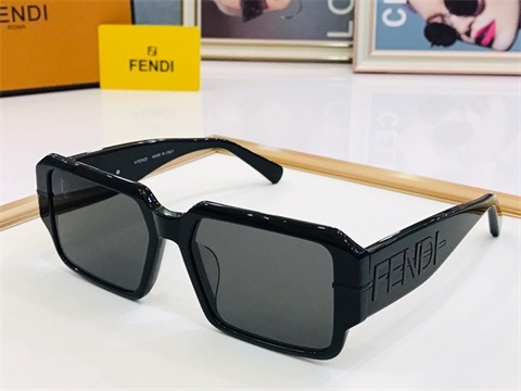 Fendi sunglass-554